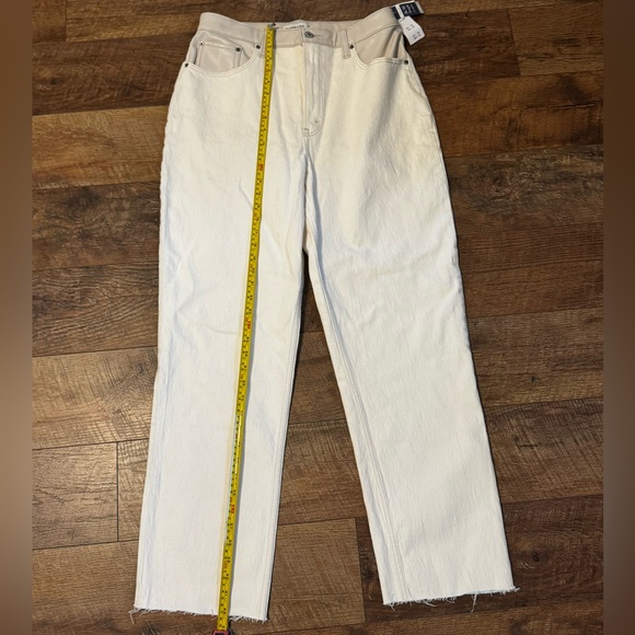 Abercrombie & Fitch 90s Straight Curve Love Cream Leather & White Denim Jeans - Picture 4 of 9
